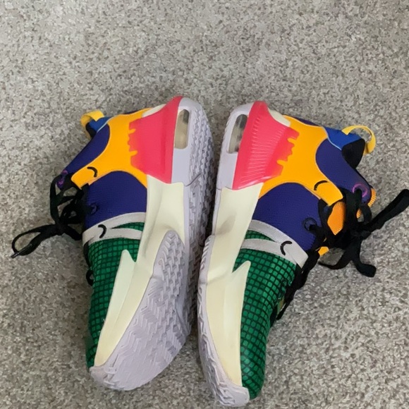 Nike Green and Orange Sneakers Modern Athletic Design LeBron shoes - Picture 3 of 5